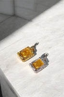 Salika with Sapphire Amulet thumbnail