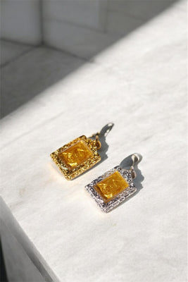 Salika with Sapphire Amulet