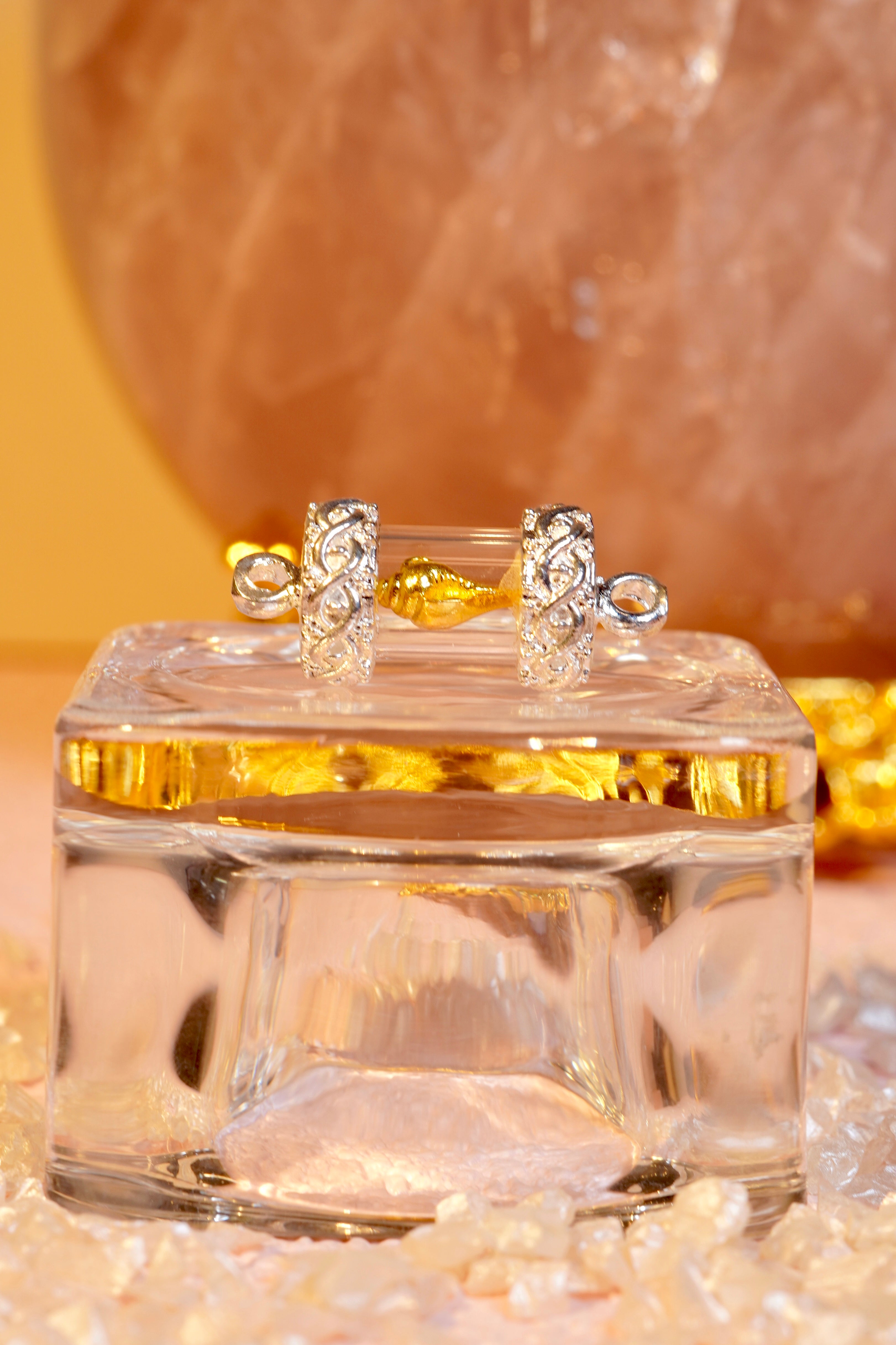 Shell of Wealth