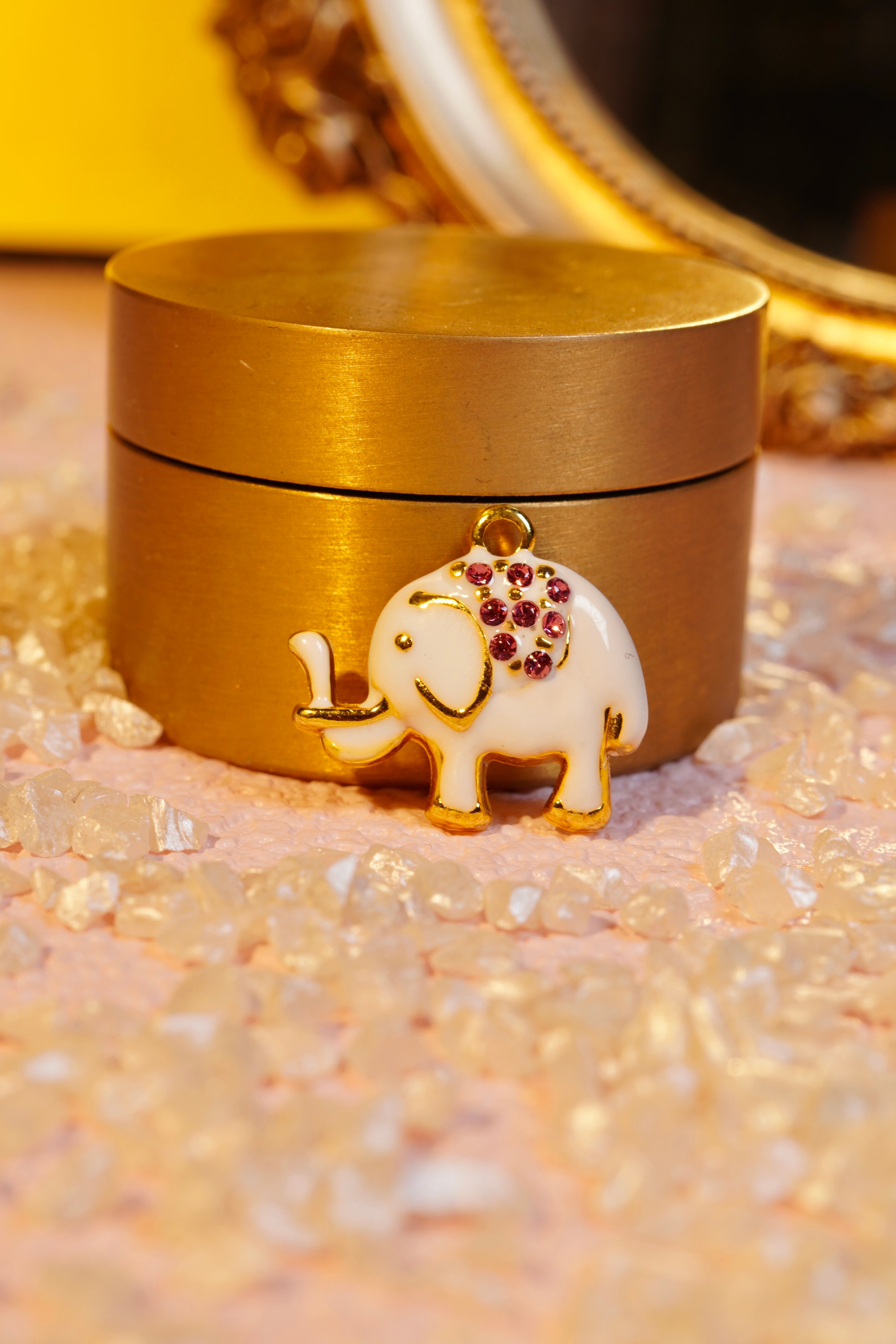 Hundred Million Elephant
