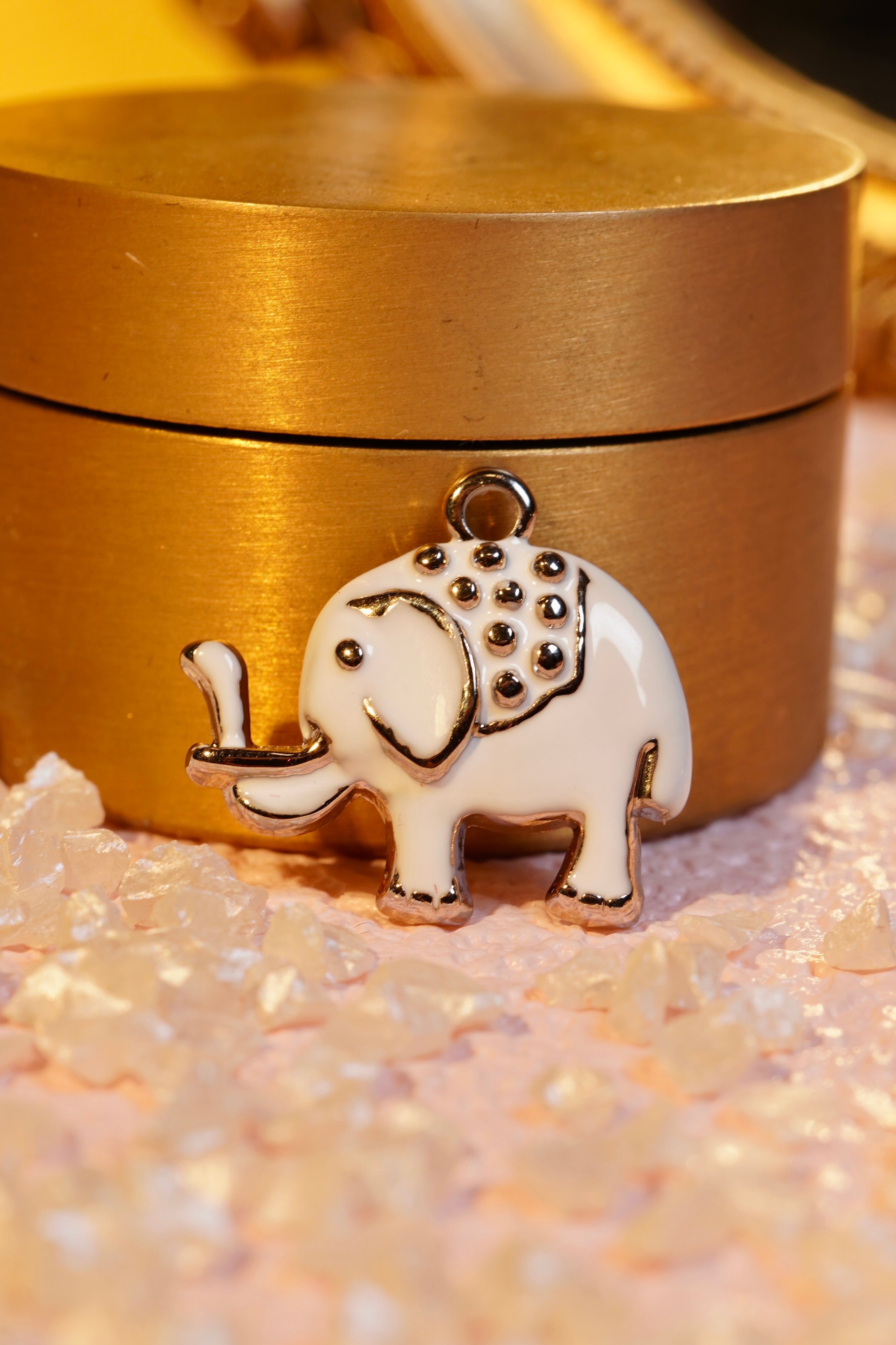 Hundred Million Elephant
