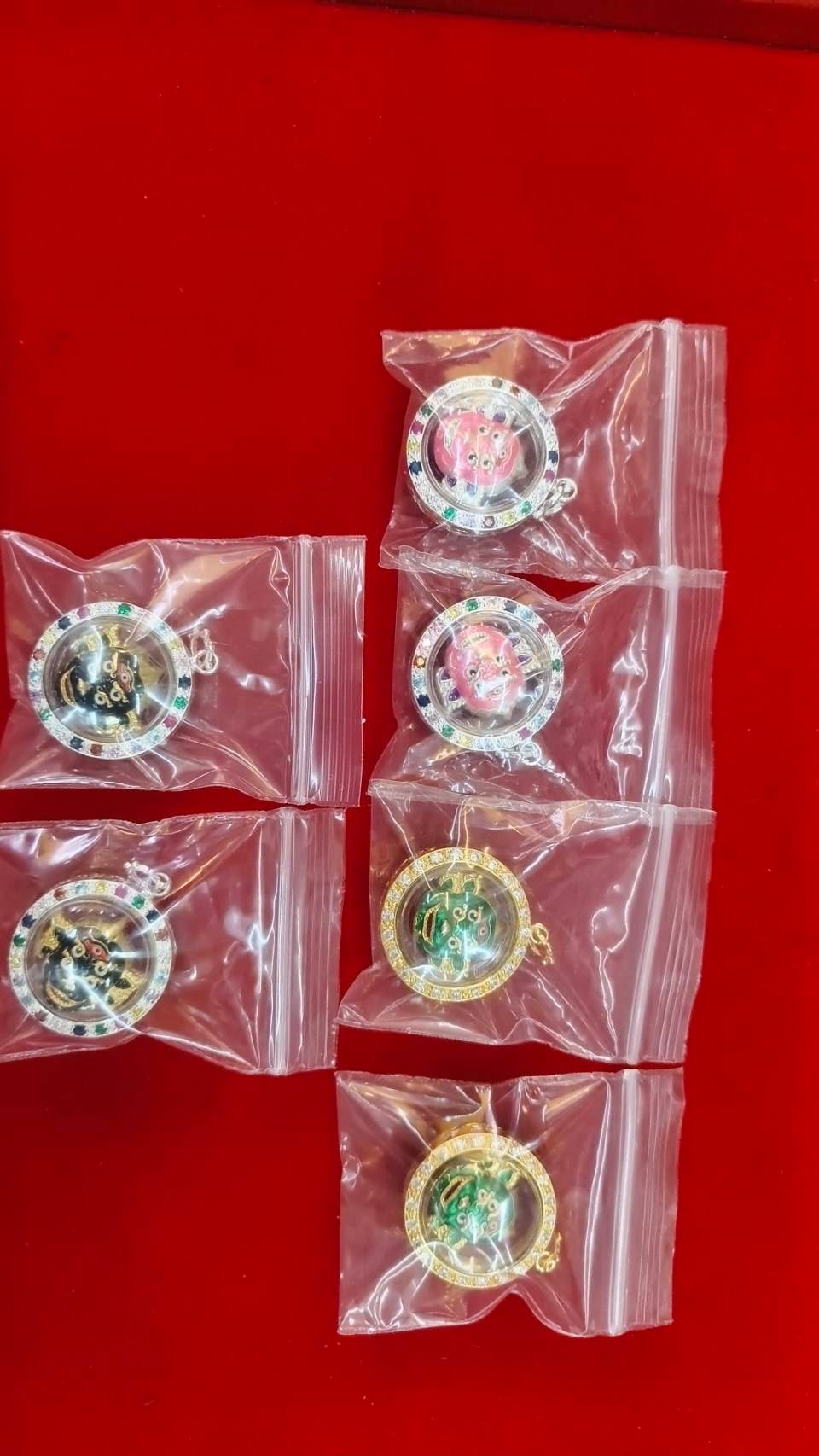 [MBS] 4E5E Diamante Round Pendant (KB KhumFan)