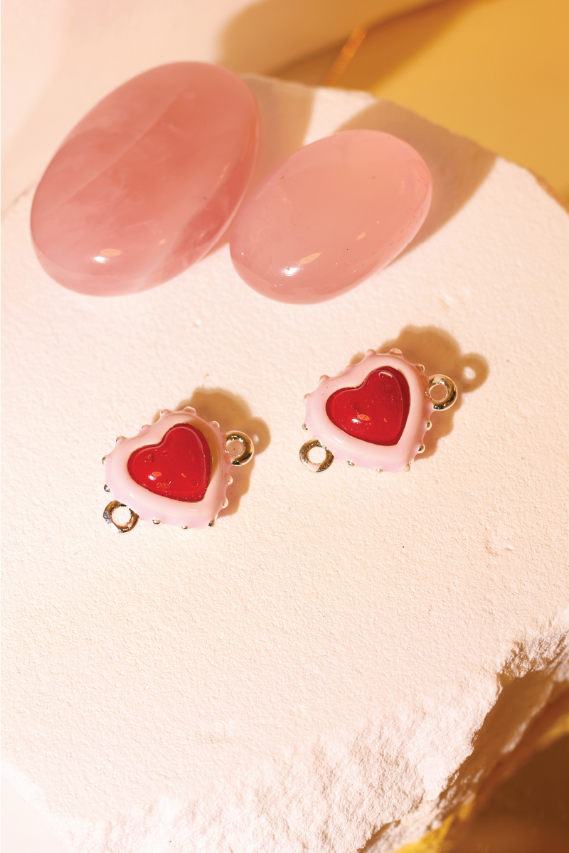 Charmed Affinity in Red Amulet (Pink Case)
