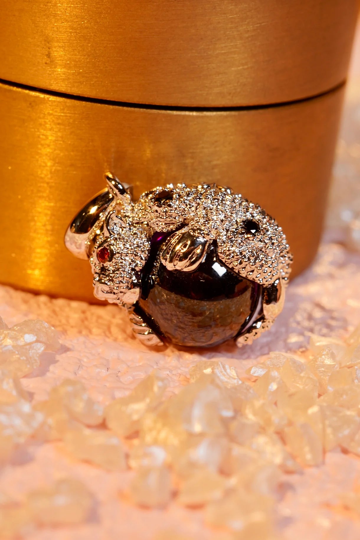 Wealth-Bearing Tiger Amulet
